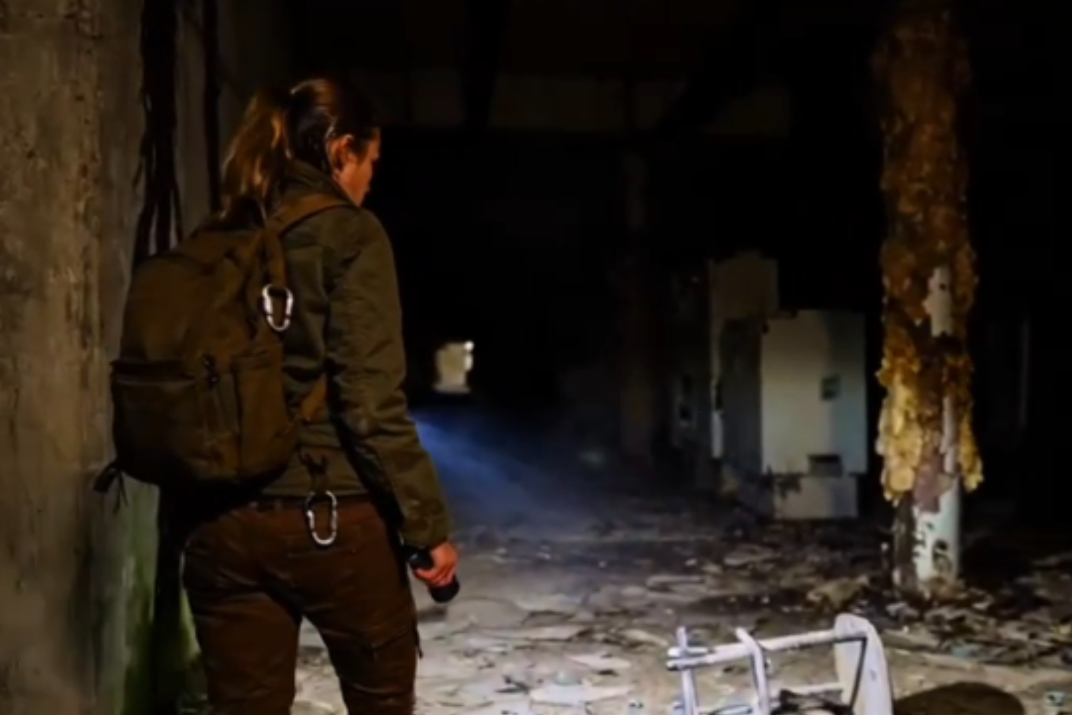 First Contact Screenshot